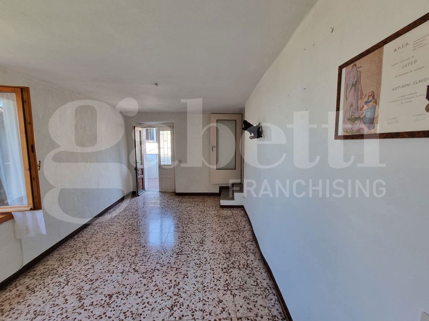 Casa indipendente da ristrutturare a Lecco