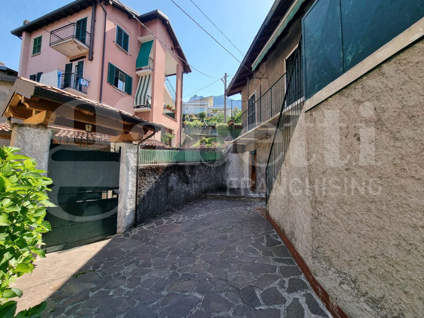 Casa indipendente da ristrutturare a Lecco