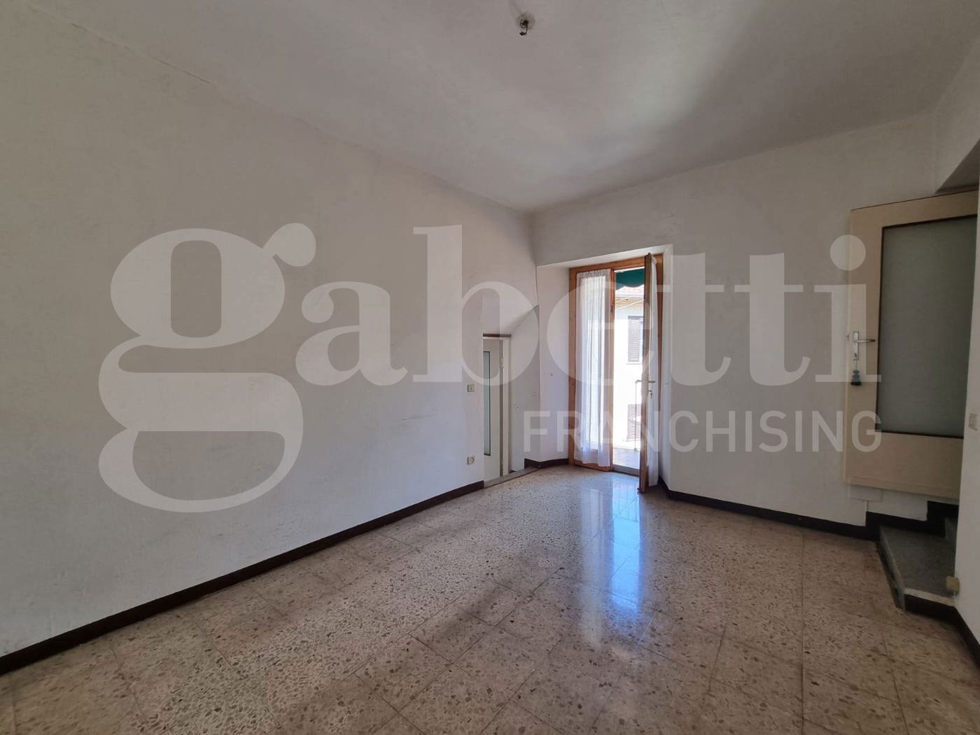 Casa indipendente da ristrutturare a Lecco