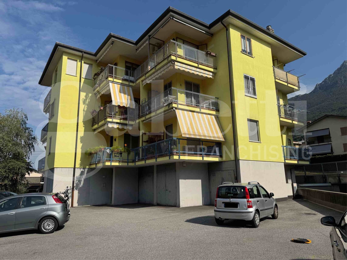Quadrilocale arredato in affitto a Abbadia Lariana