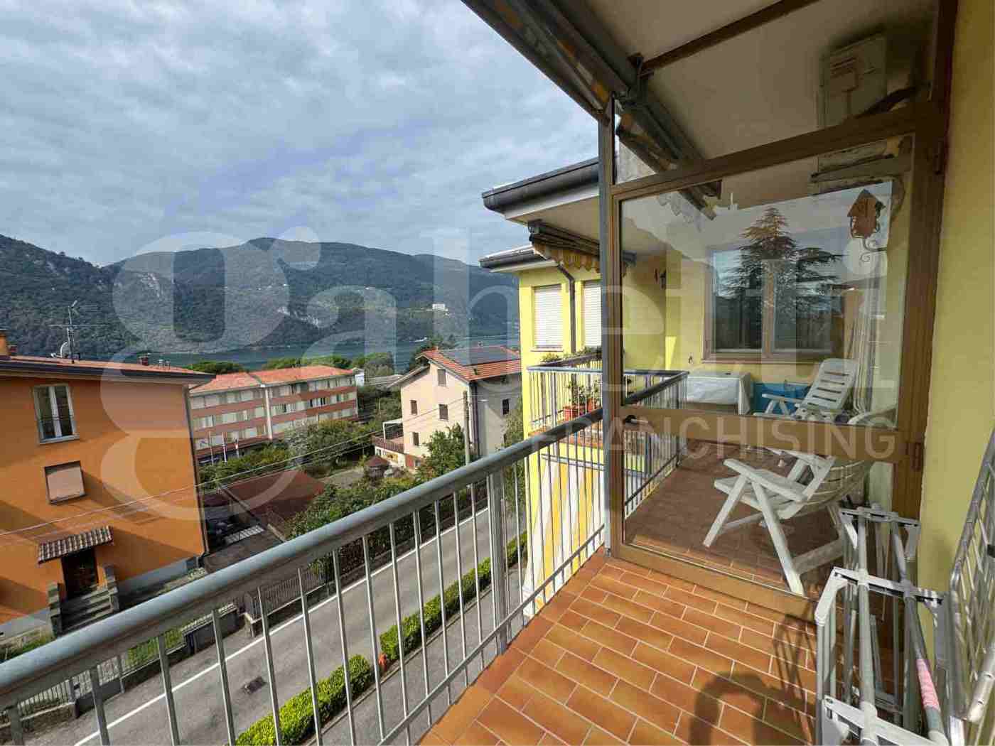 Quadrilocale arredato in affitto a Abbadia Lariana