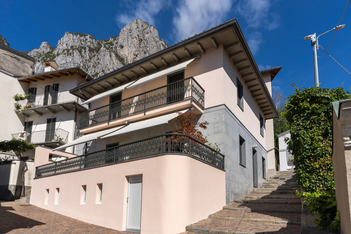Casa indipendente ristrutturata a Lecco