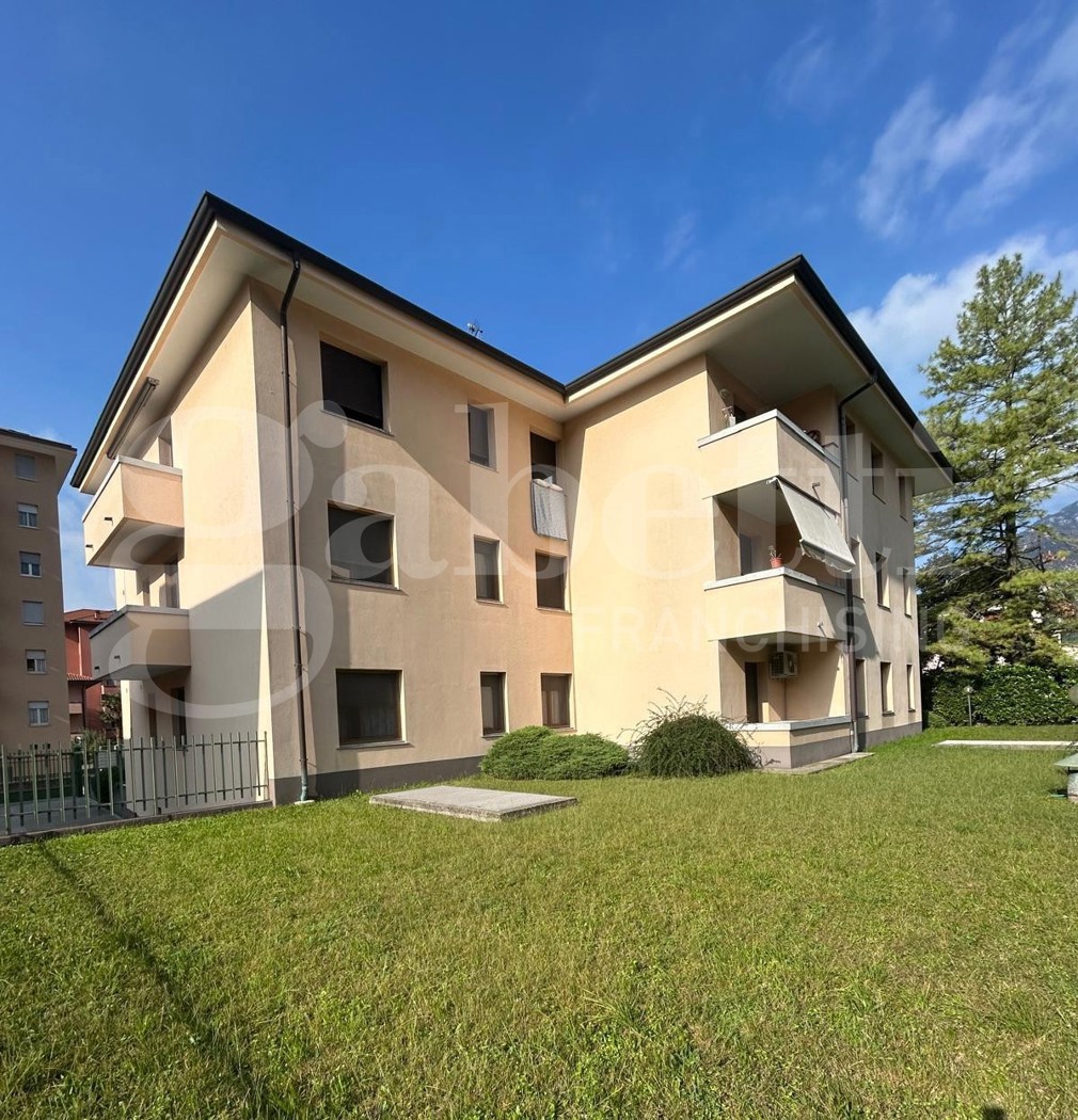 Quadrilocale in vendita a Lecco