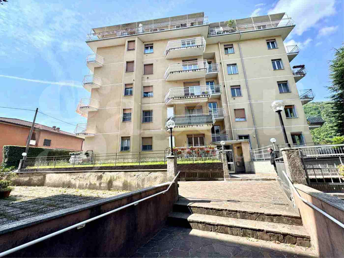 Trilocale in vendita a Olginate