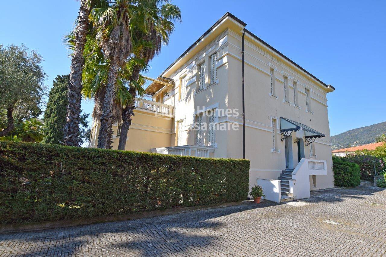 Appartamento in vendita a Ospedaletti