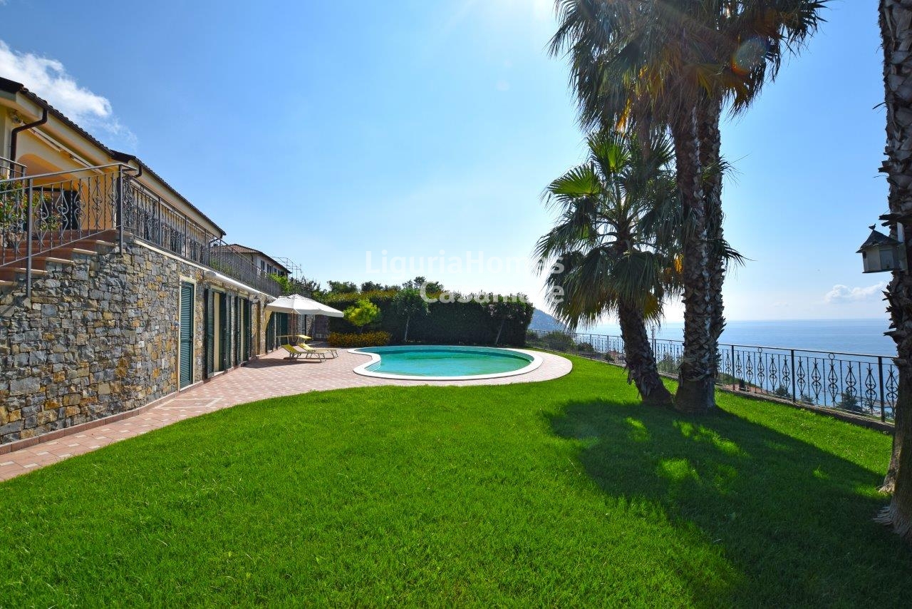 Villa in vendita a Ospedaletti