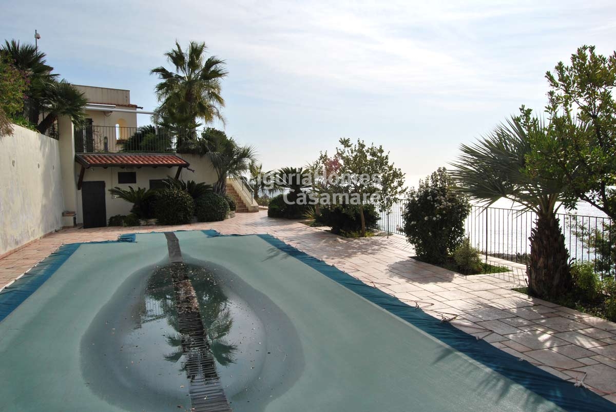 Villa in vendita a Ospedaletti