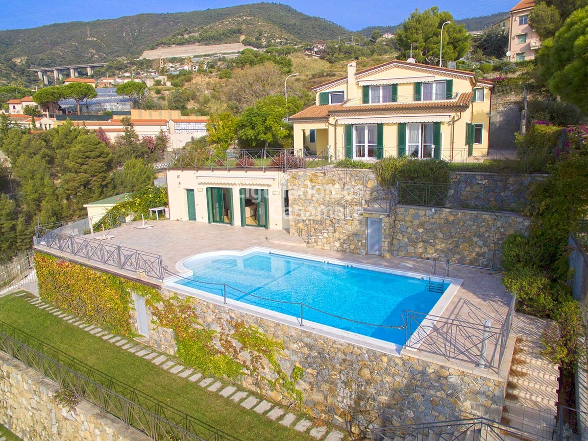 Villa in vendita a Ospedaletti