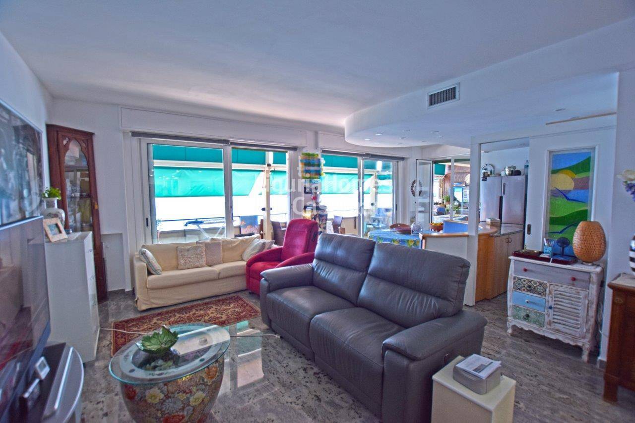 Appartamento in vendita a Ospedaletti