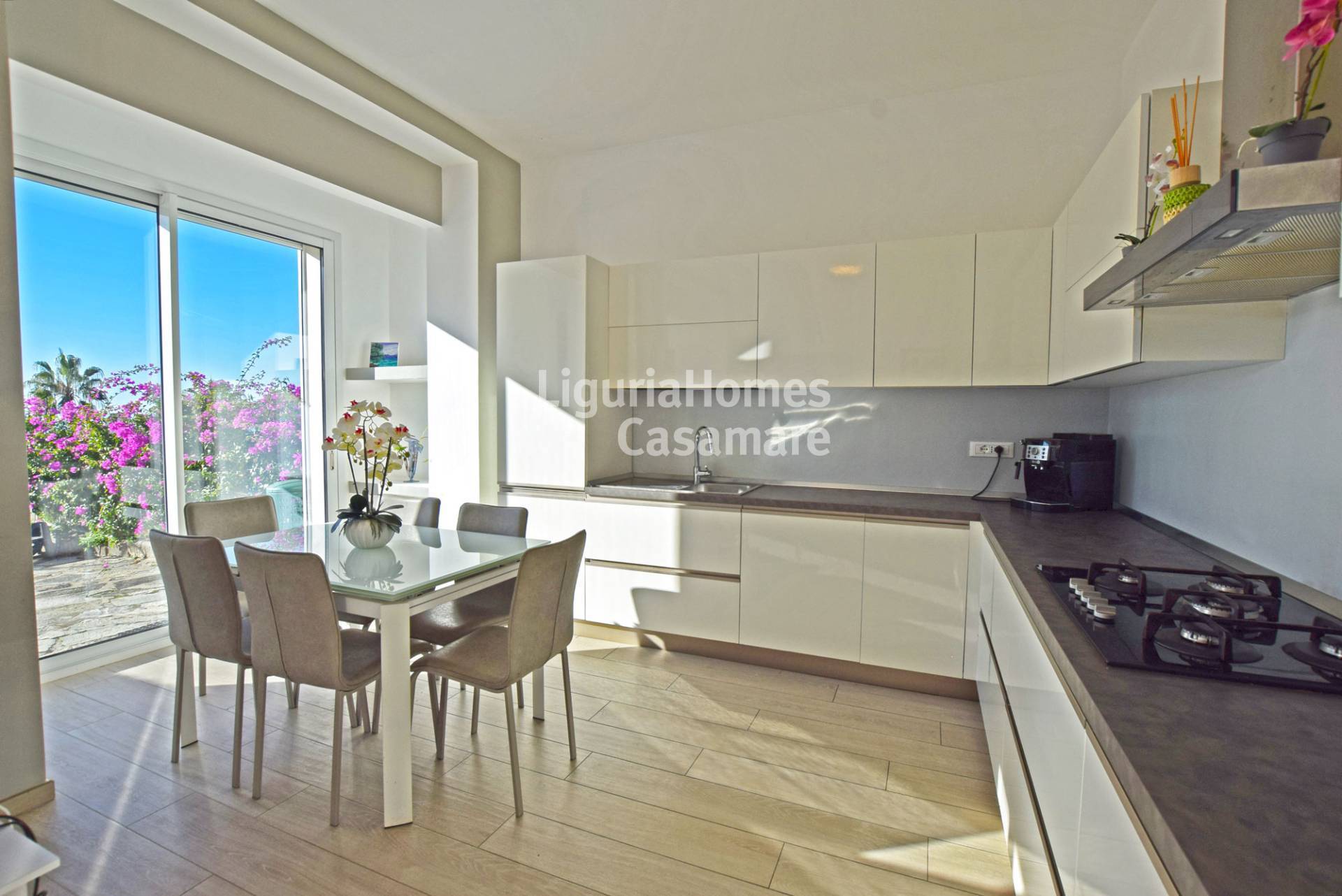 Appartamento in vendita a Ospedaletti