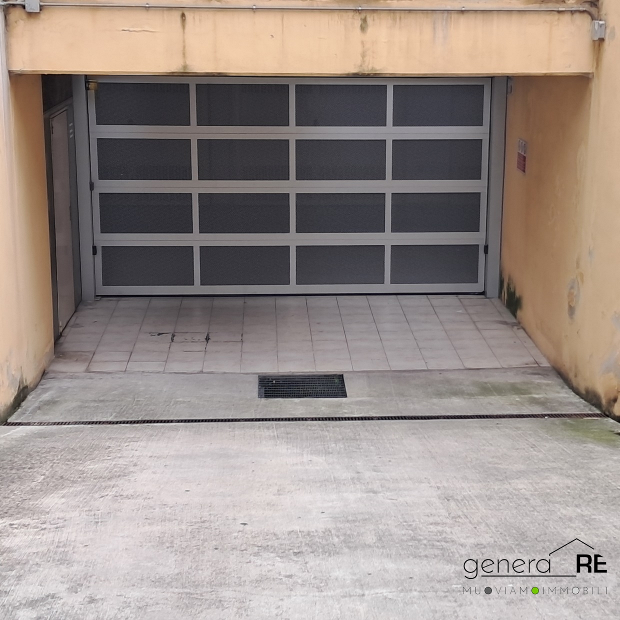 Box/Garage 15mq in vendita a Pescara