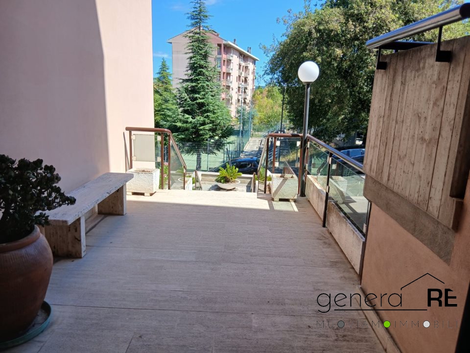 Casa indipendente in vendita a Pescara