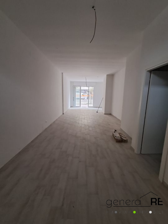 Locale commerciale in affitto a Pescara