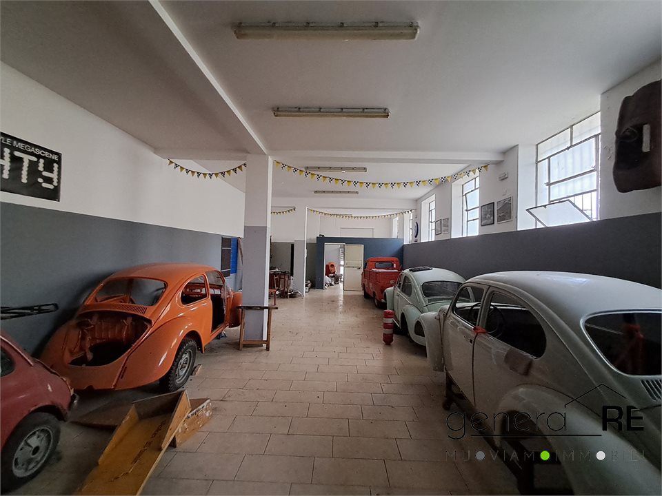 Locale commerciale in vendita a Montesilvano