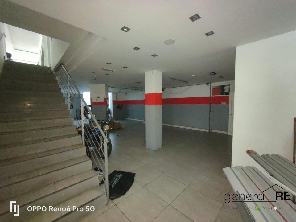 Locale commerciale in affitto a Pescara