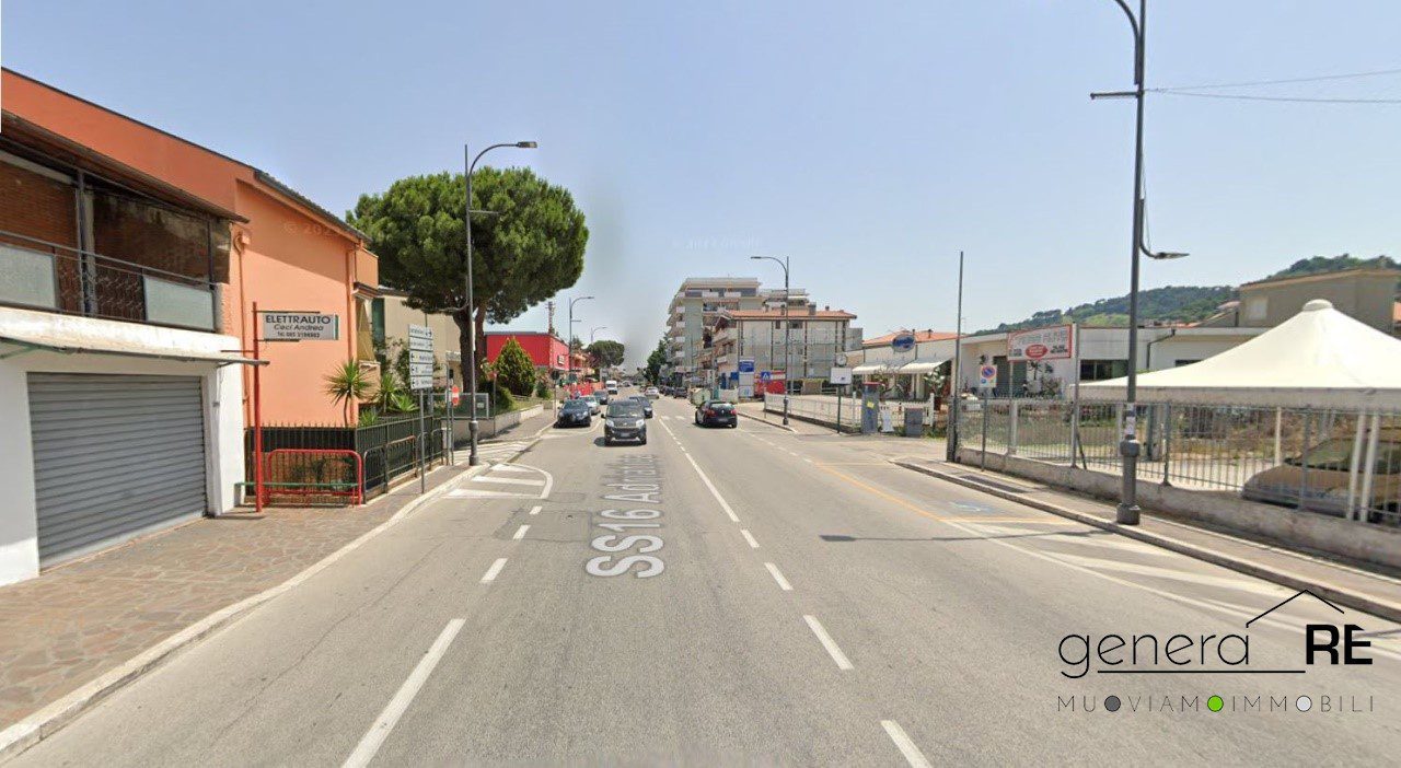 Capannone in vendita a Montesilvano