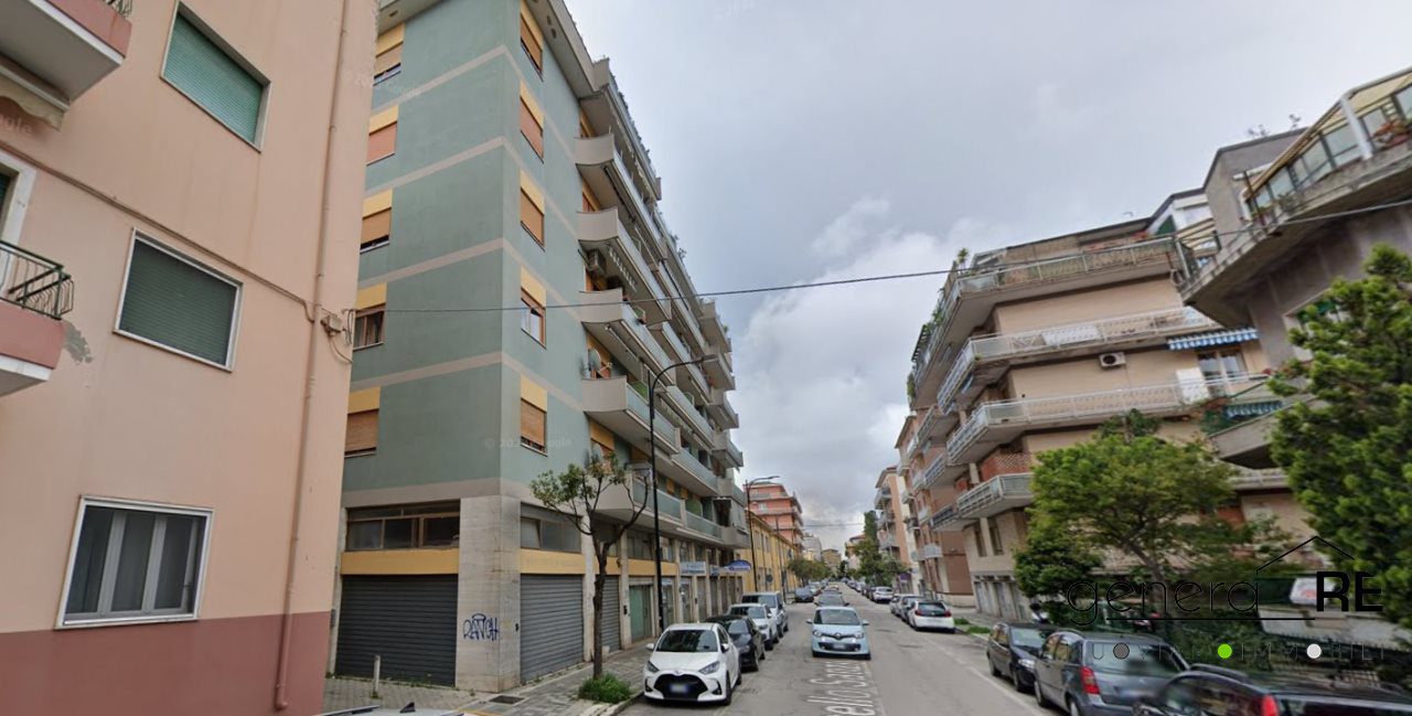 Locale commerciale in vendita a Pescara