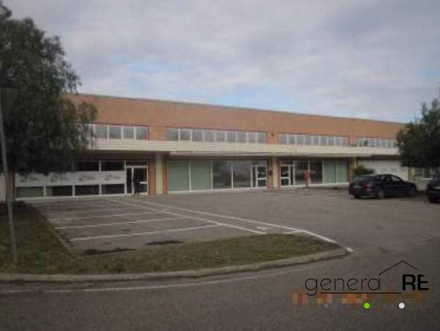 Capannone in vendita a Citt� Sant'Angelo