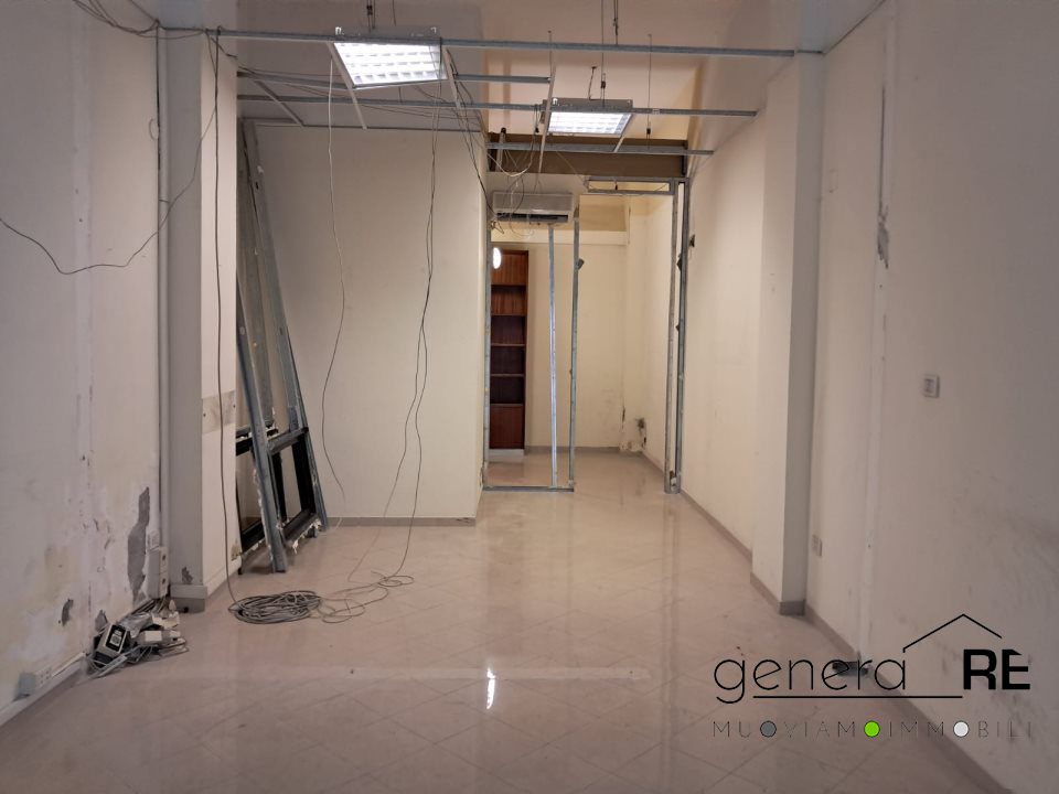 Box/Garage 40mq in vendita a Pescara