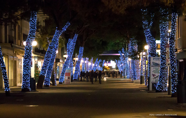 Negozio in vendita a Riccione, CENTRO