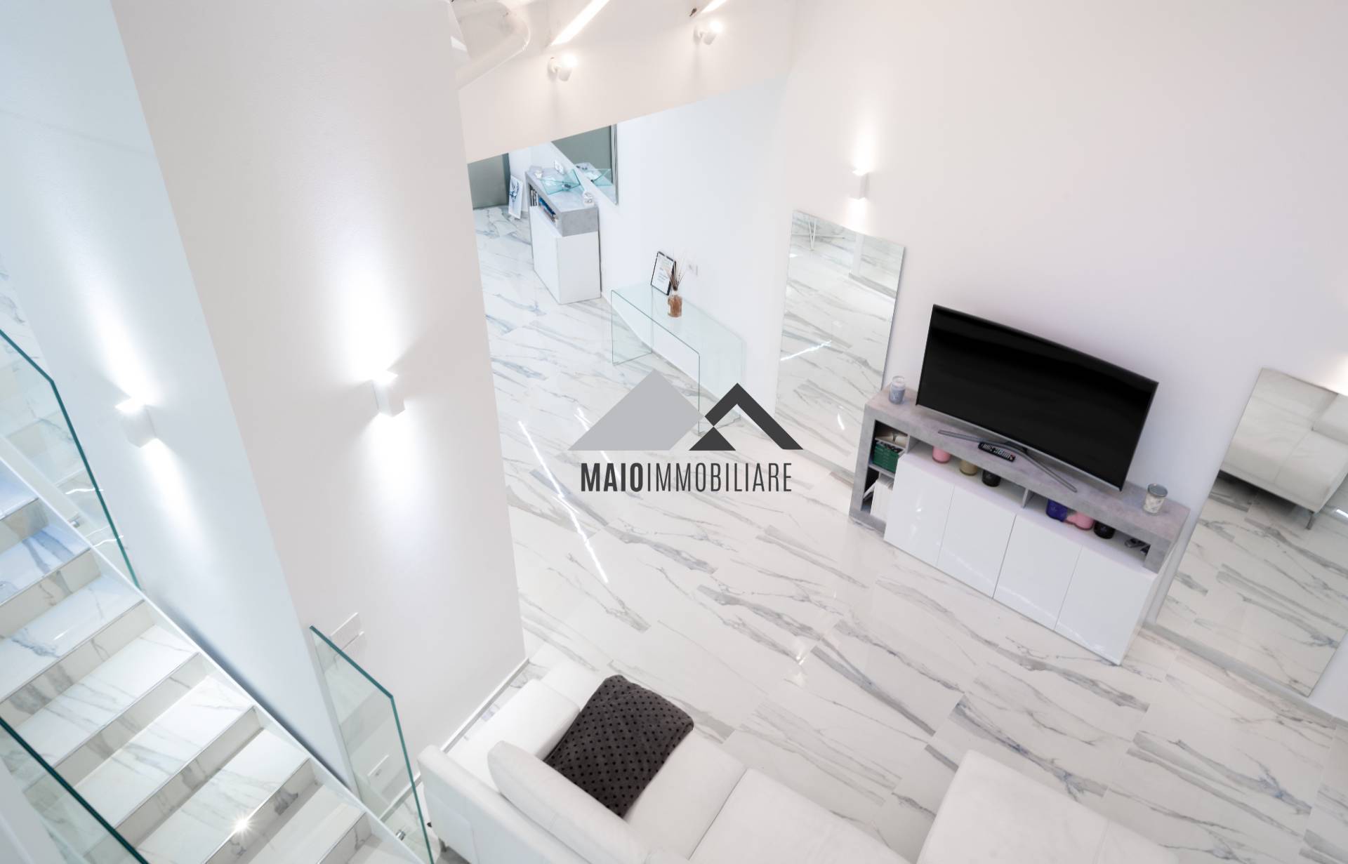 Loft - openspace in vendita a Cattolica, CENTRALISSIMA