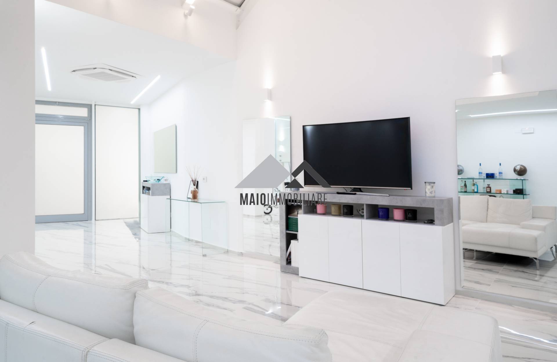 Loft - openspace in vendita a Cattolica, CENTRALISSIMA
