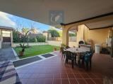 Guidonia Montecelio: Villa 5 Locali o piÃ¹ in Vendita