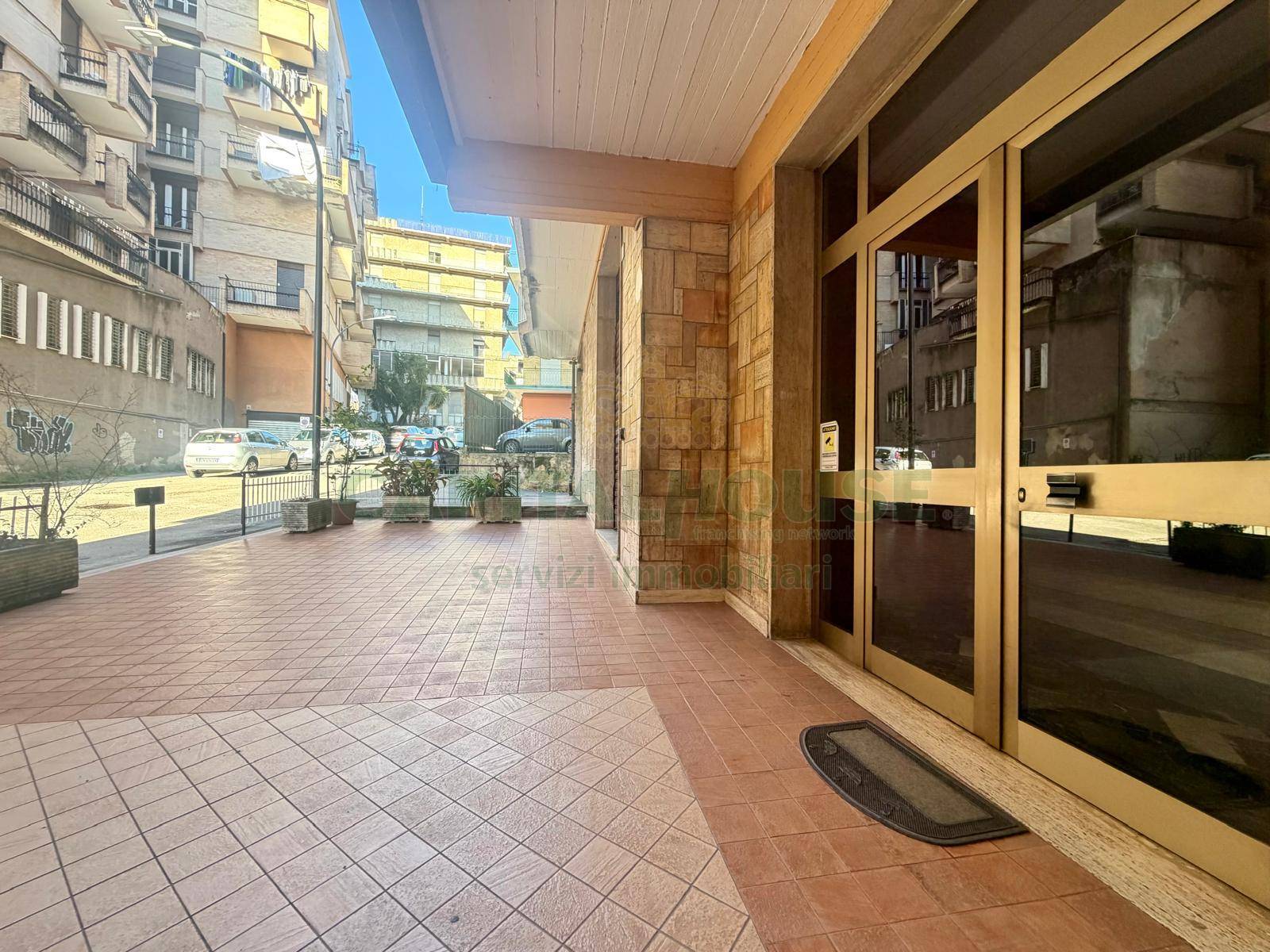 Appartamento in vendita a Avellino, Centro