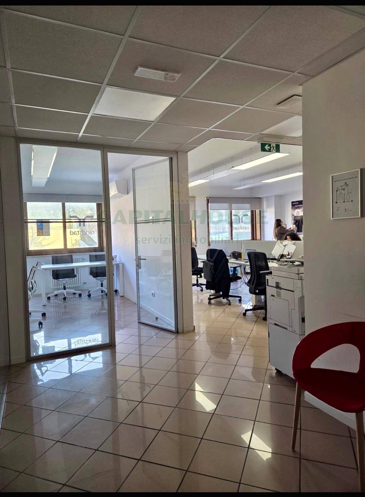 Ufficio in vendita a Avellino, Via Circumvallazione