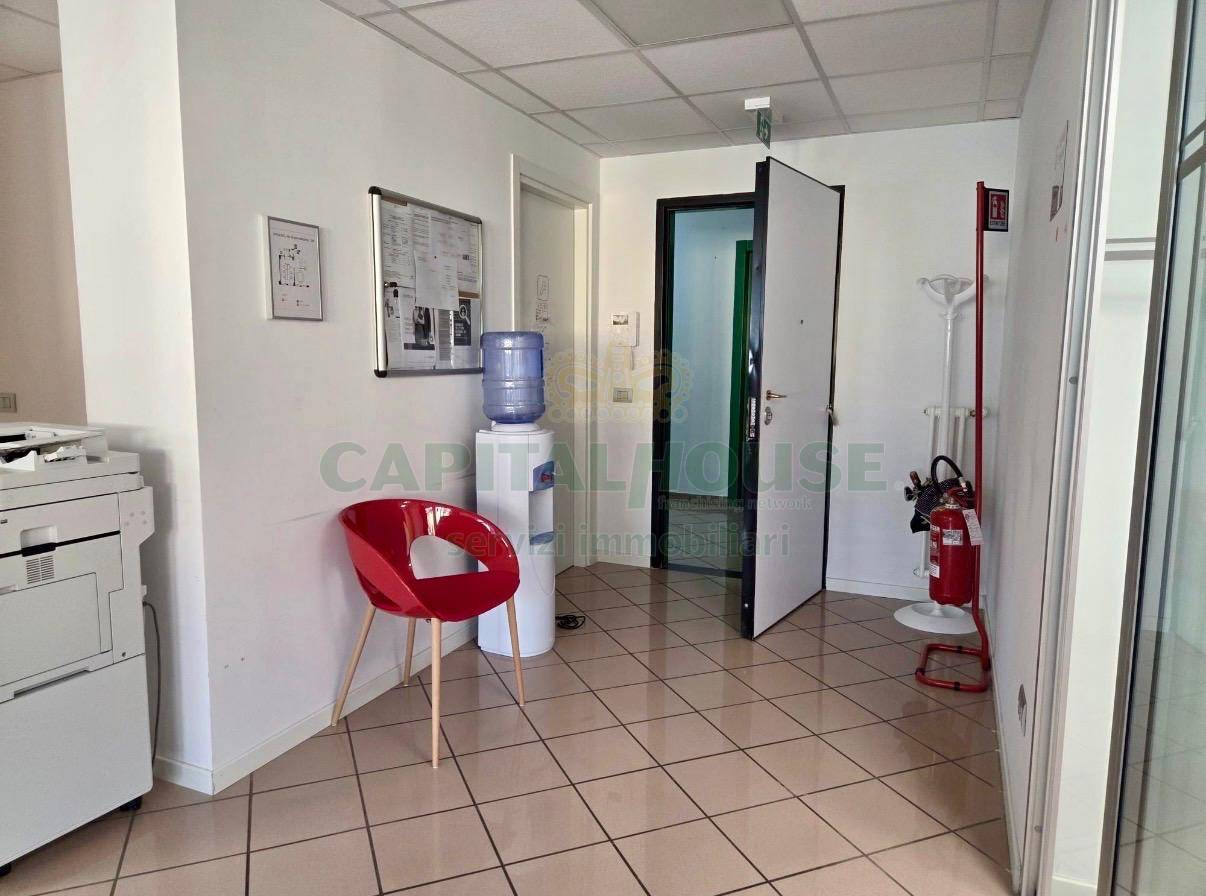 Ufficio in vendita a Avellino, Via Circumvallazione