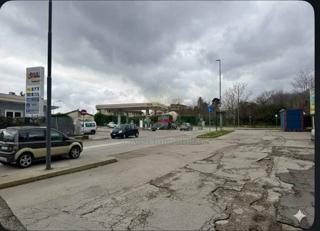 Terreno pianeggiante in vendita a Avellino, Via Annarumma