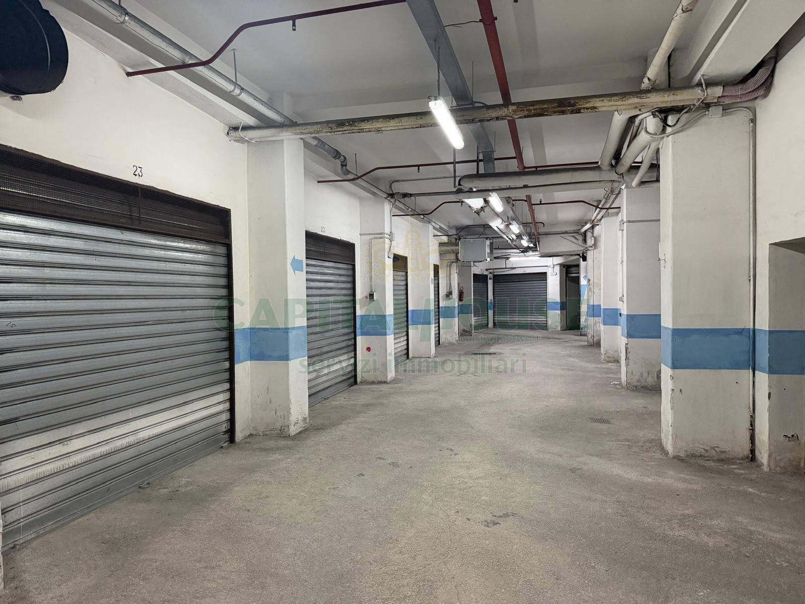 Box o garage in vendita a Avellino, Centro