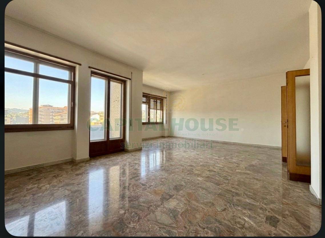 Appartamento in vendita a Avellino, Centro