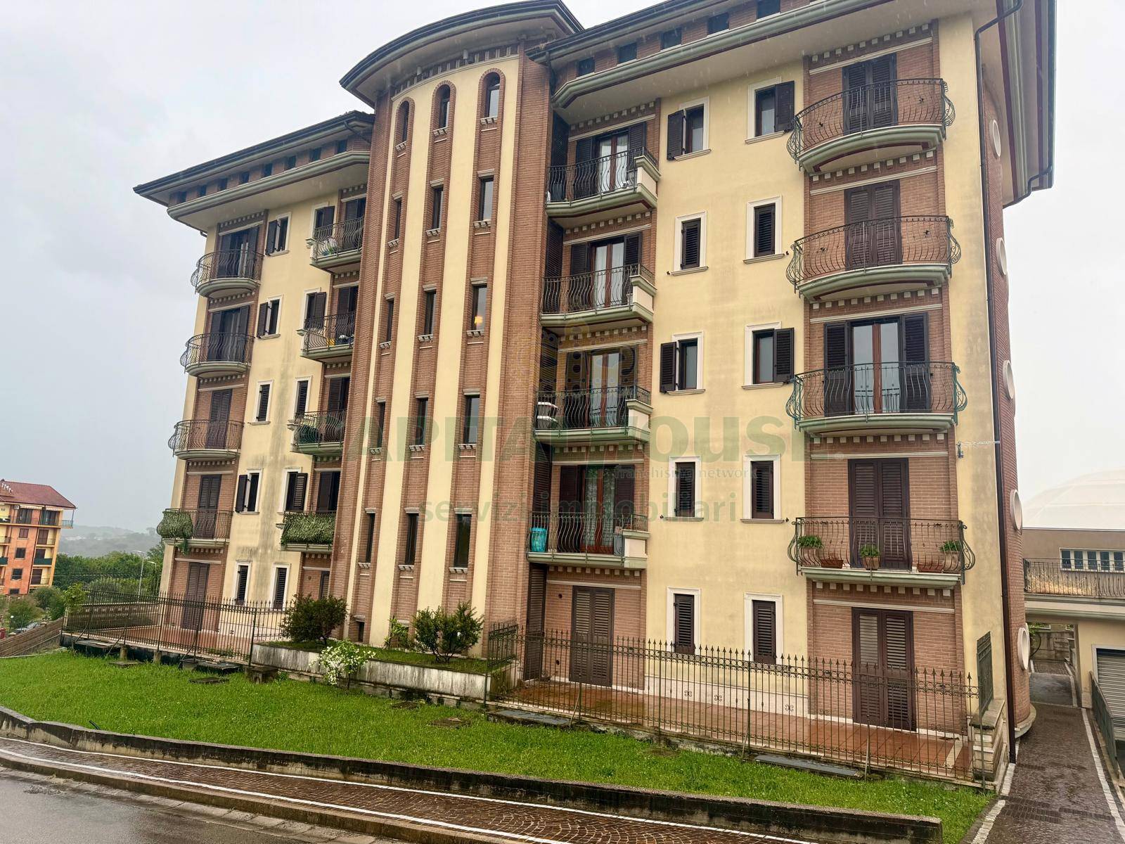 Appartamento in vendita a Avellino, Contrada Archi