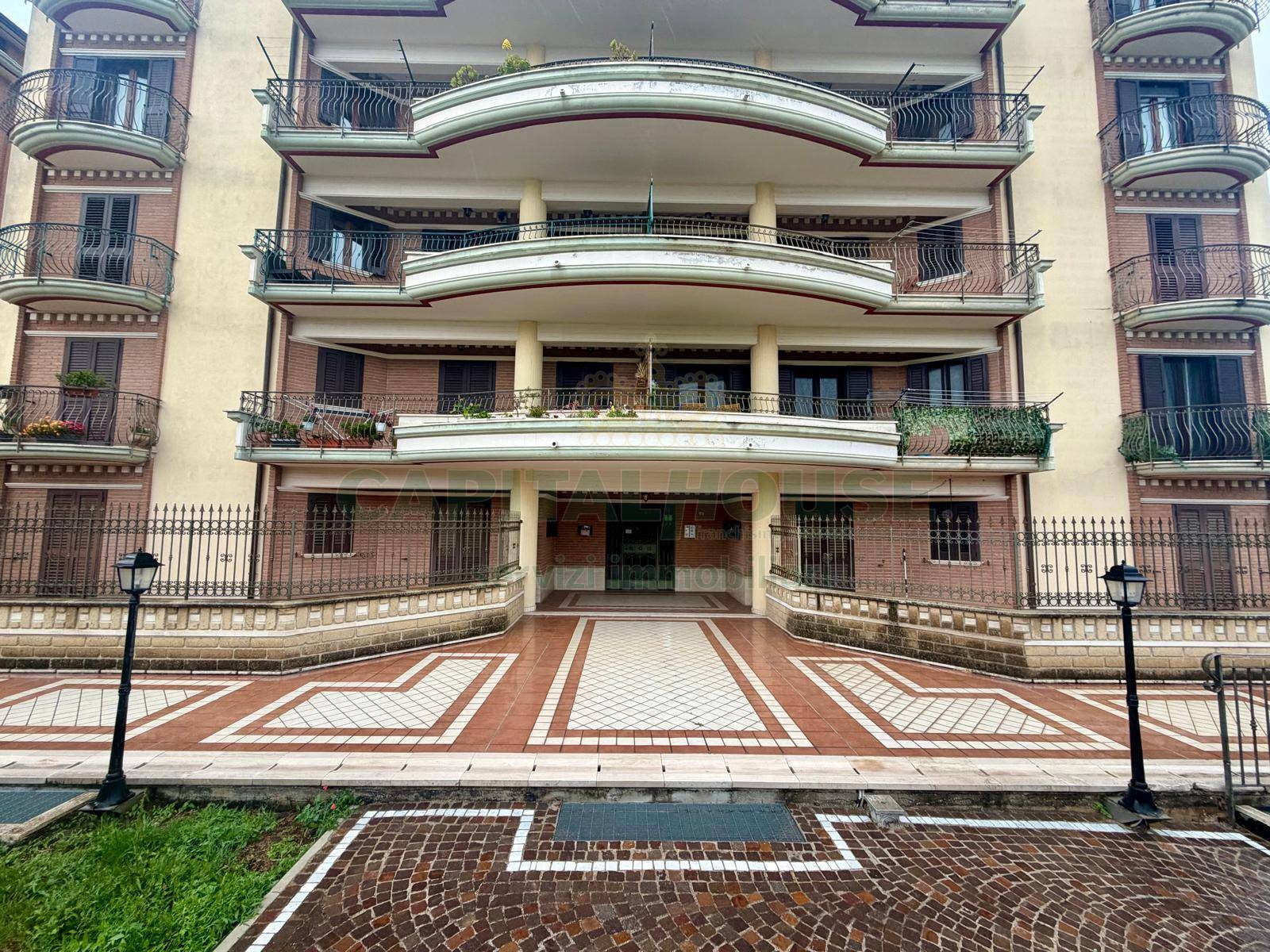 Appartamento in vendita a Avellino, Contrada Archi