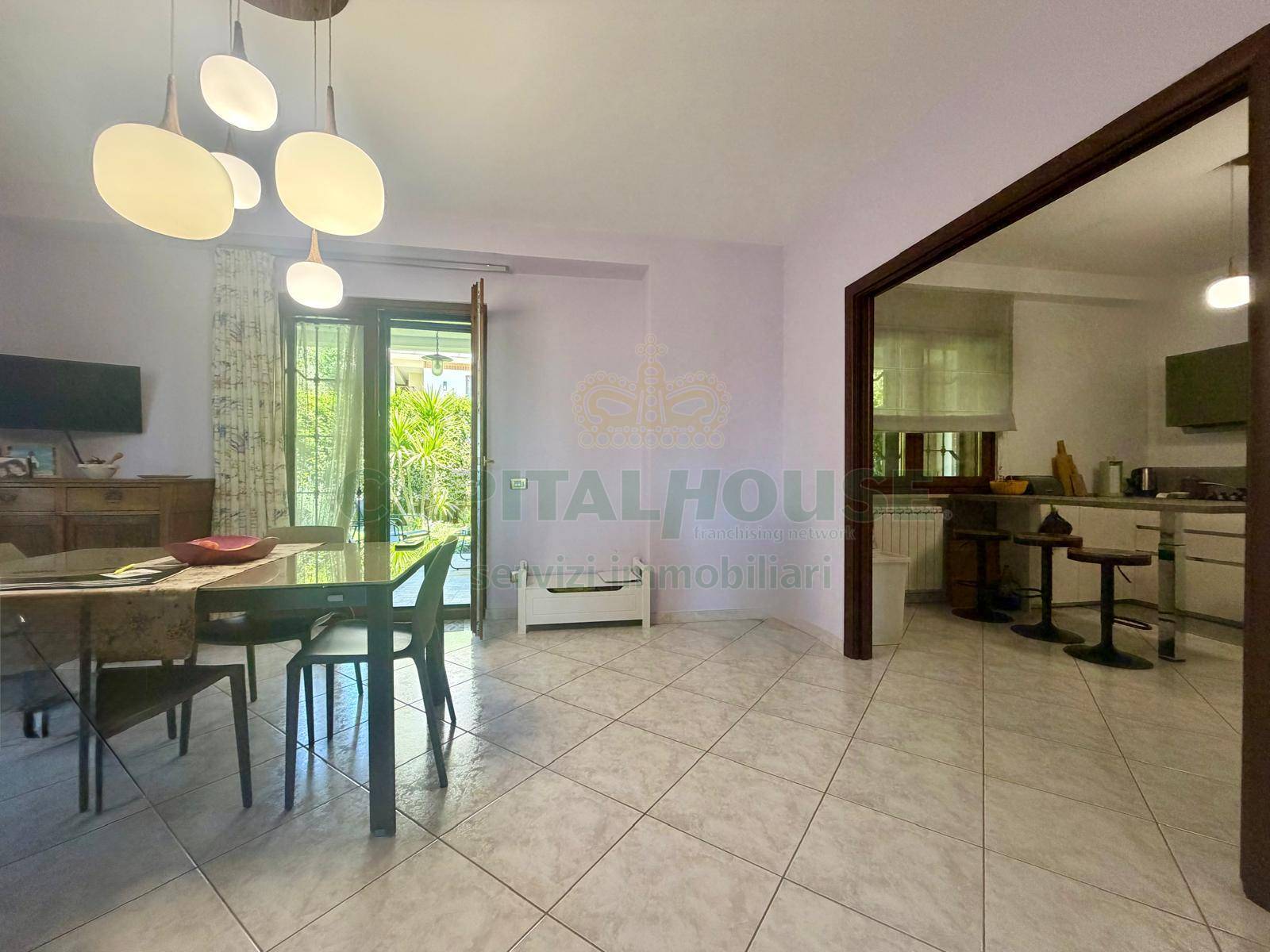 Villa bifamiliare in vendita a Avellino, Contrada Pennini