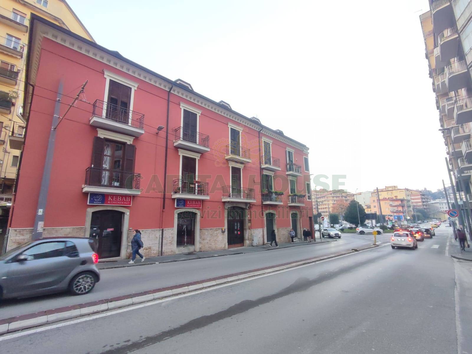 Appartamento in vendita a Avellino, Centro