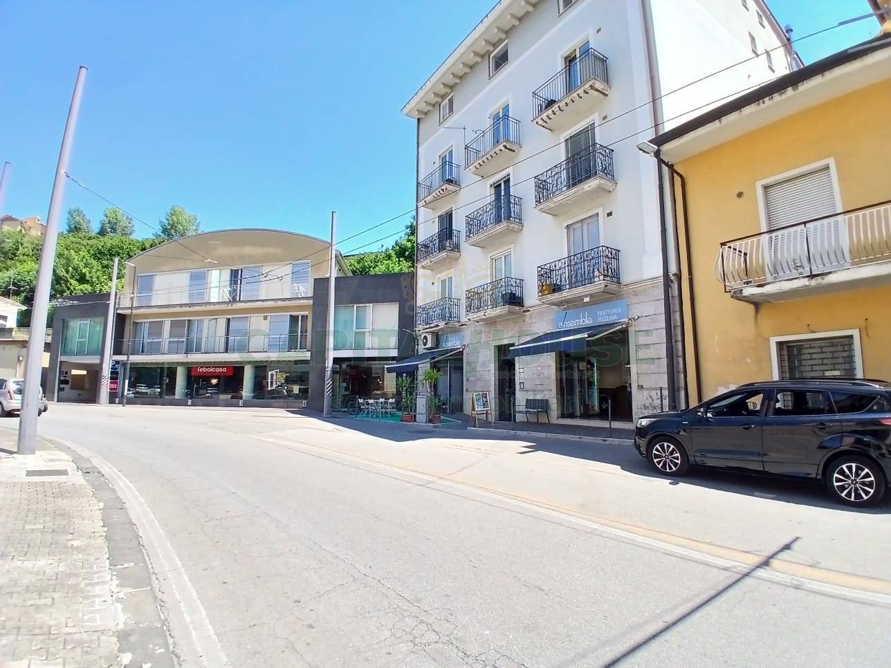 Attivit commerciale in vendita a Avellino, Centro