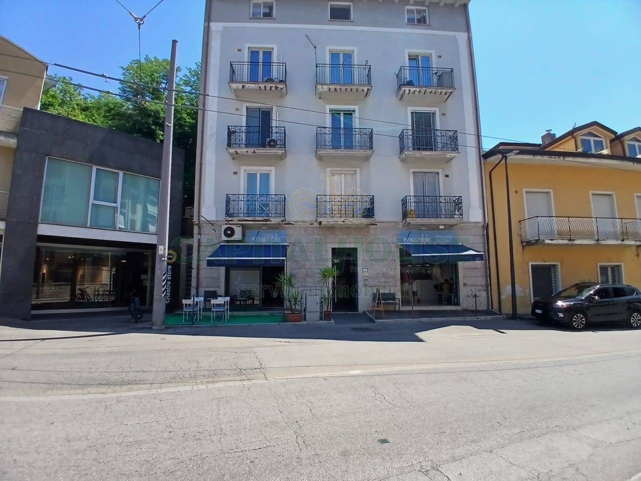 Attivit commerciale in vendita a Avellino, Centro