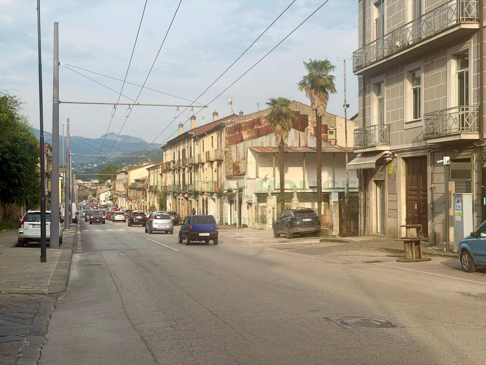 Commerciale in vendita a Avellino, Centro