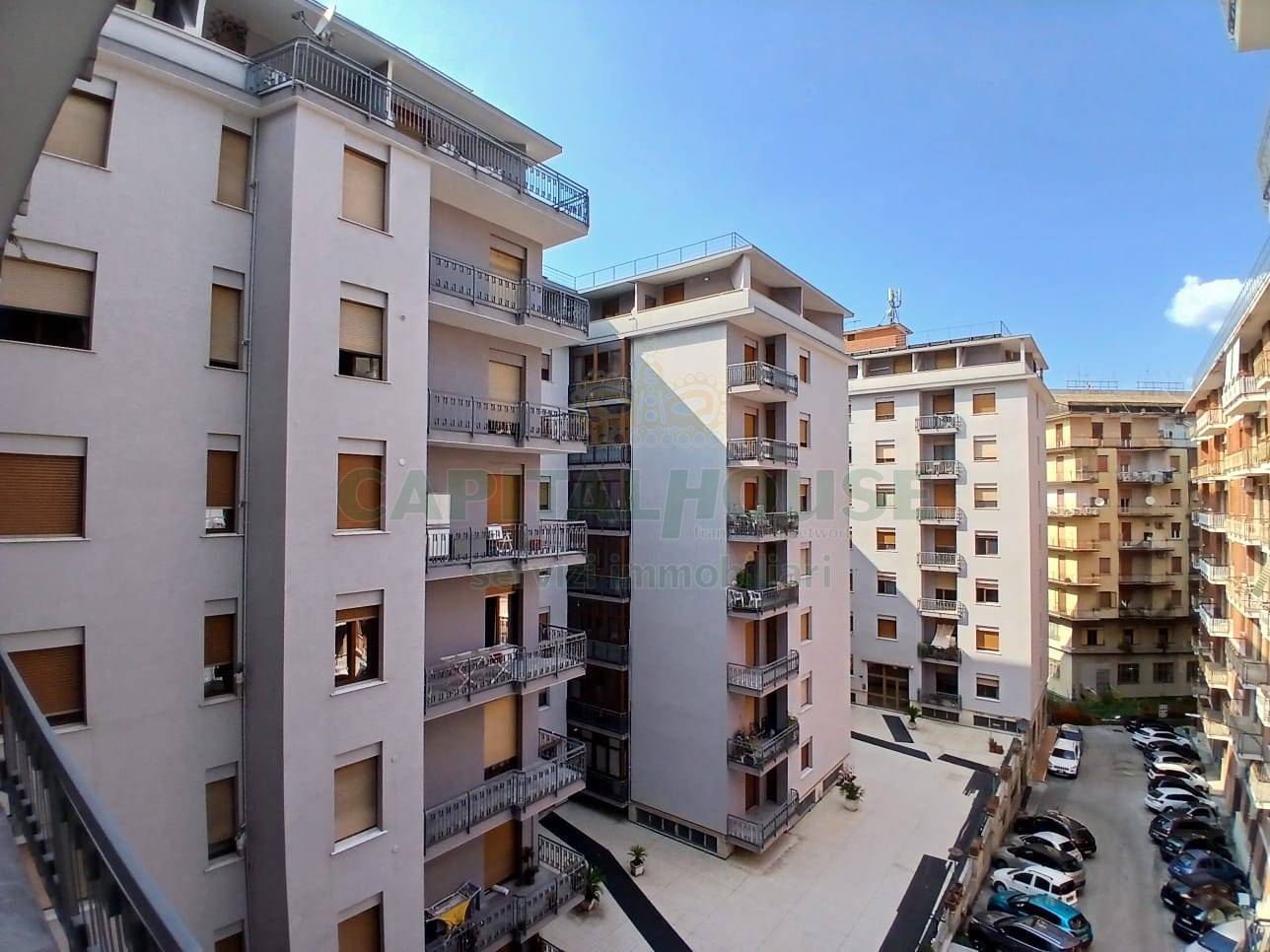 Appartamento in vendita a Avellino, Centro