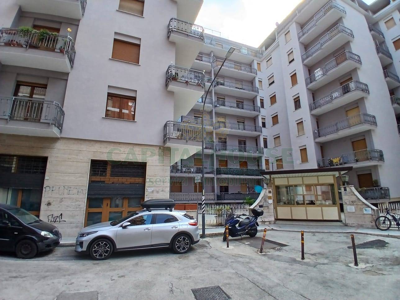 Appartamento in vendita a Avellino, Centro