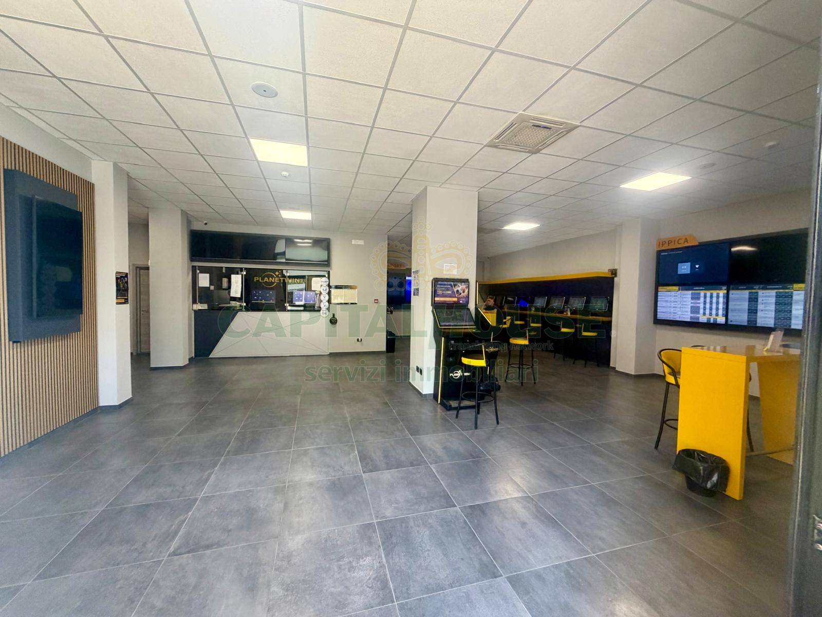 Attivit commerciale in vendita a Avellino, Centro