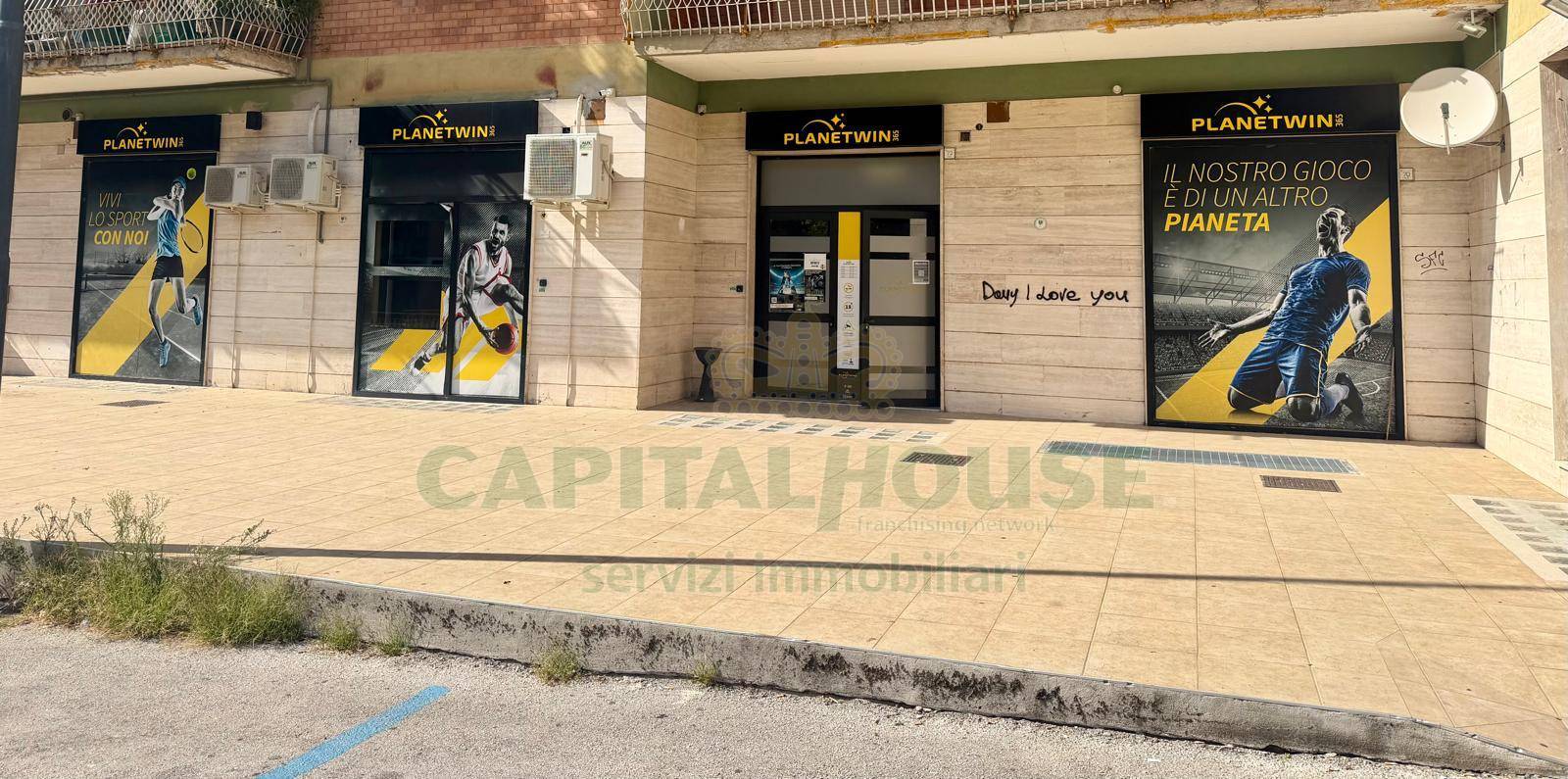 Attivit commerciale in vendita a Avellino, Centro
