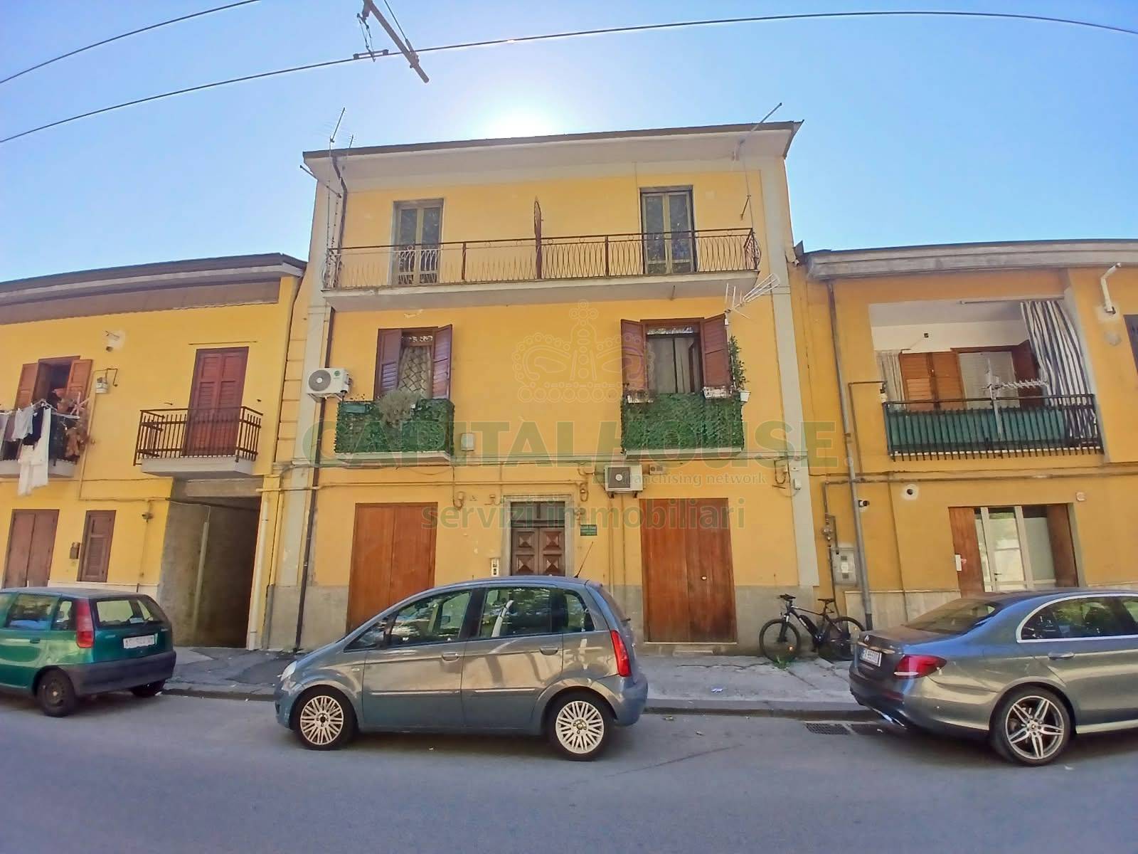 Appartamento in vendita a Avellino, Centro