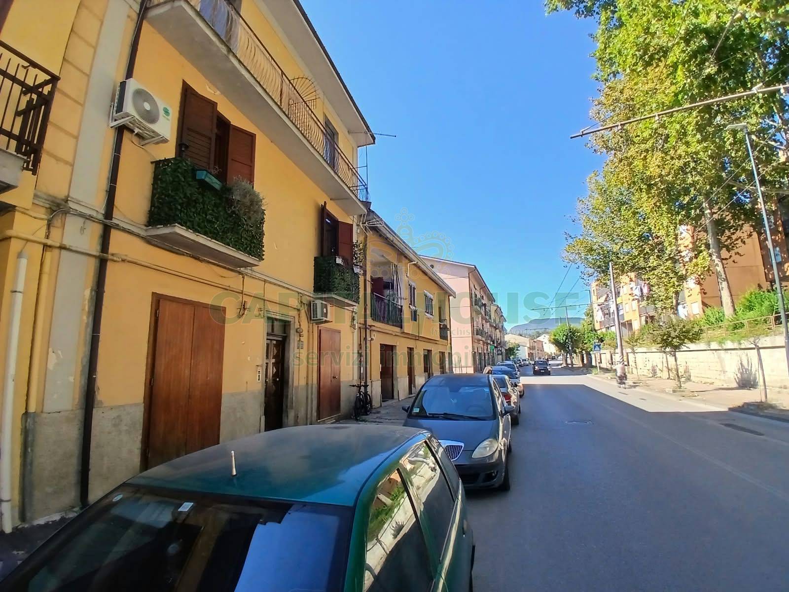 Appartamento in vendita a Avellino, Centro