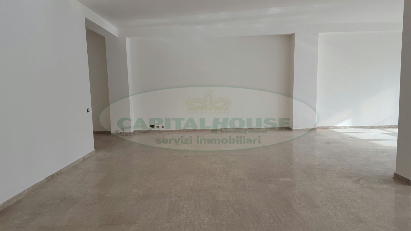 Commerciale in affitto a Avellino, Via Circumvallazione