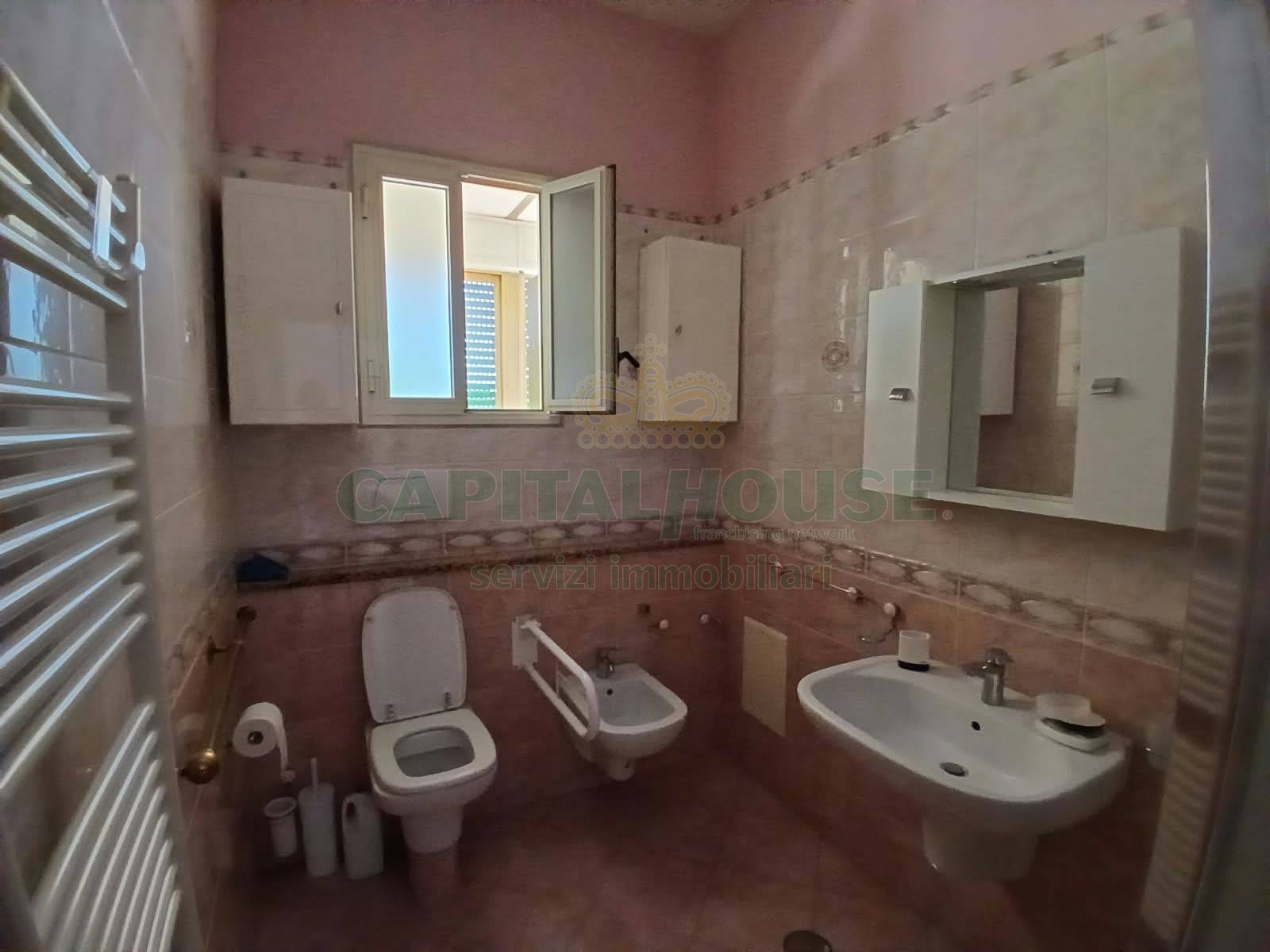 Appartamento in vendita a Avellino, Centro