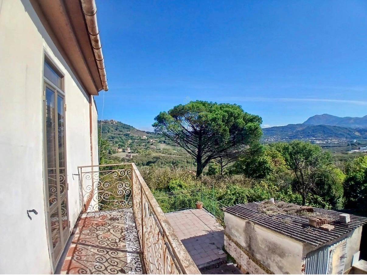 Stabile in vendita a Avellino, Picarelli