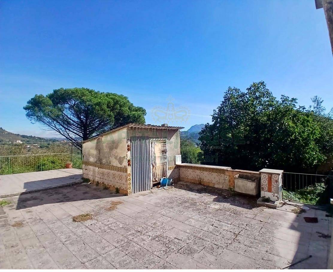 Stabile in vendita a Avellino, Picarelli